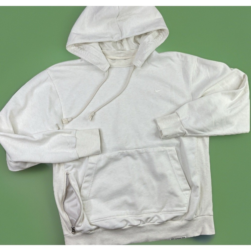 Nike Dri-FIT Standard Issue Hoodie Mens Medium Gray Fleece Sweatshirt DQ5818-028